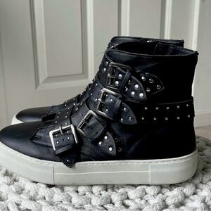 J Slides Black Buckle High-Top Sneakers
